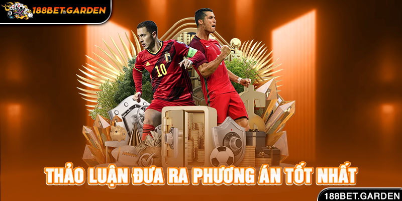 Ảnh: Thảo luận đưa ra phương án tốt nhất